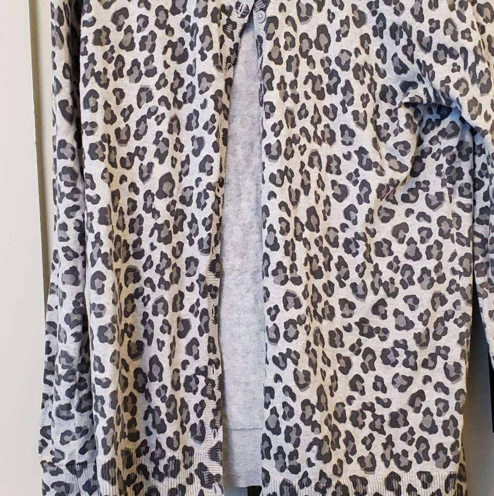 Old navy cardigan
